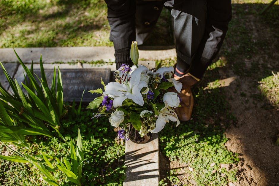 Welche Blumen sind am besten geeignet, um auf ein Grab zu pflanzen